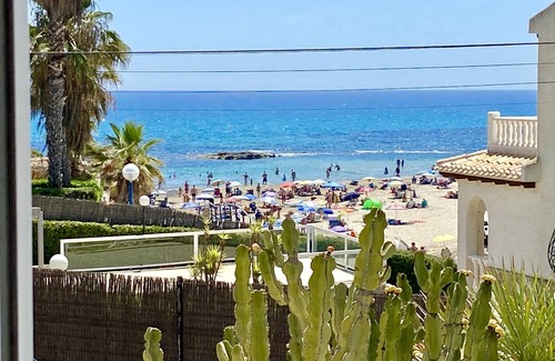 Orihuela Costa House | Beach House sleeps 6 with 3 Terraces, Jacuzzi Hot Tub, Full Air con , WIFI