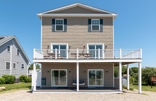 Eastward Look House | Beach House - Walk to gorgeous Beach - 150 Yards to beach