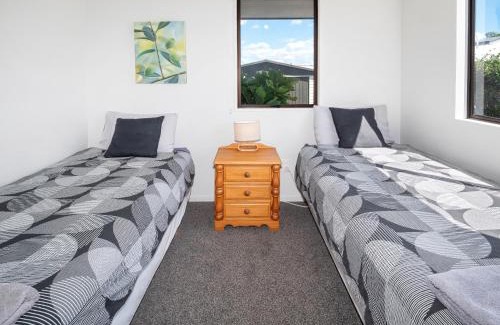 Papamoa Beach House | Beach House with Spacious Backyard in Papamoa