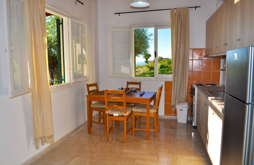 Agios Gordios House | Beach houses "Angelos" on Agios Gordios beach on Corfu