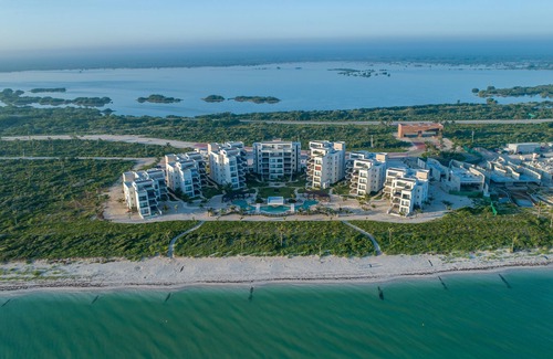 Telchac Puerto Apartment | Beach, Jungle, Cenotes, Ruins, Marina all within 5 km