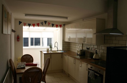 Prestatyn House | Beach Links Holiday bungalow Prestatyn 400 yards from sandy beach, with Hot Tub