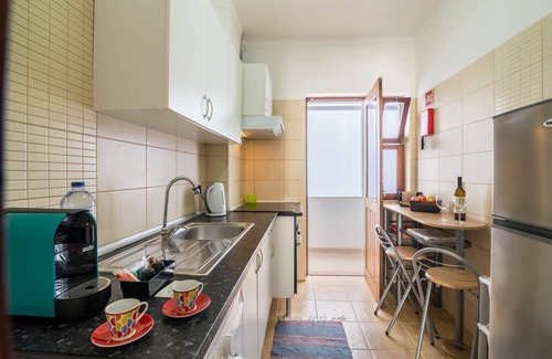 Armacao de Pera Apartment | "Beach Residence 21" with Balcony, Barbecue, Wi-Fi & Cable TV; Parking Available
