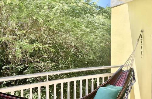 Mediania Alta Apartment | BEACH RESORT. Walk to beach+Pool+WiFi+AC+free PK