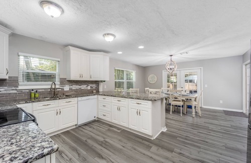 Vero Beach South House | Beach Retreat with Private Heated Pool and Two King Beds!