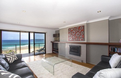 Mollymook Beach House | Beach Road