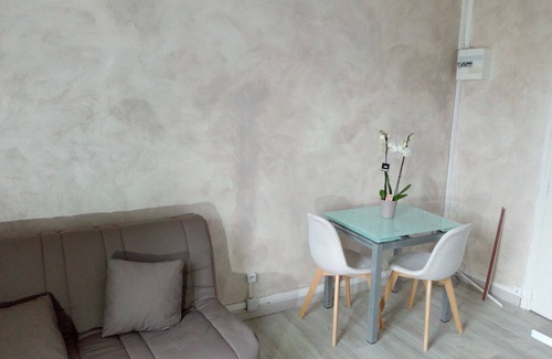 Veules-les-Roses Apartment | BEACH side. Studio all new sea view