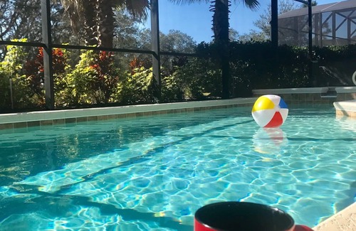 Loughman House | Beach & Spa themed Villa * Sunny South facing Pool with No Rear Neighbour!