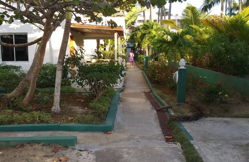 Negril Apartment | BEACH STUDIO CLOSE TO RESTAURANTS AND ENTERTAINMENT