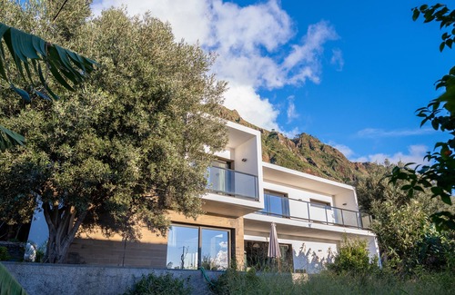 Paul do Mar Villa | Beach Sunset Villa 100m from Ocean & Beach