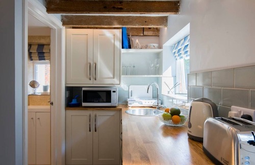 Hunston Cottage | Beach themed Annexe close to Chichester, West Wittering beach and Goodwood