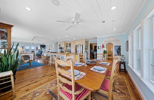 Sneads Ferry House | Beach-to-Sound with Private Beach Access