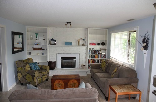 Grand Bend House | Beach Town Cottage Retreat - 3 minute walk to beach