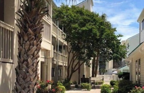 Myrtle Beach Condo | Beach View 1br Condo,Pool,Sm Dogs ok,H33