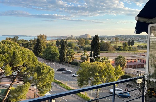 Cros-de-Cagnes Apartment | BEACH VIEW AND RACECOURSE