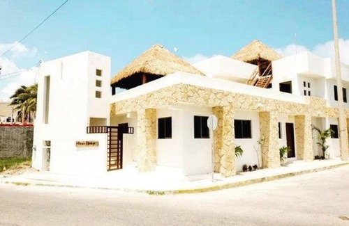 Colonia Meteorologico House | Beach View Palapa with 2 Bedroom Penthouse Across from Isla Village