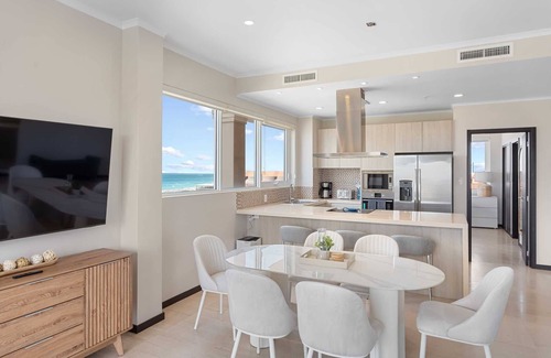 Eagle Beach Condo | Beach View - Vista Paradiso 2BR condo - LV410