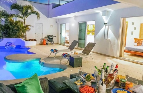 Punta Cana Villa | Beach Villa Amarilla with Jacuzzi and private Pool