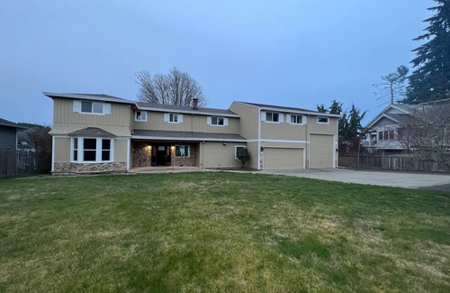 South Colby House | BEACH VILLA: direct access to the beach, games and fun stay