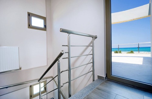Kamisiana Villa | Beach Villa II, with 4 bedrooms, private pool, next to the beach