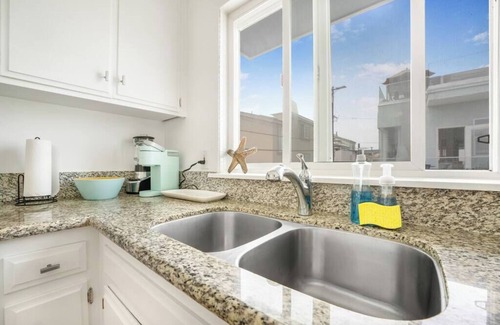 San Diego House | Beach Villa w/Views, Patio Firepit, AC, Parking - Steps to Beach