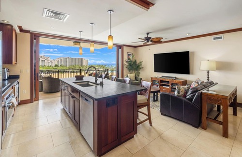 Ko Olina Condo | BEACH VILLAS Ko Olina gorgeous ocean view and steps to the beach B703 ⛱