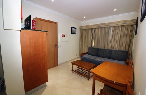 Calicos Apartment | Beach Waves / Albufeira