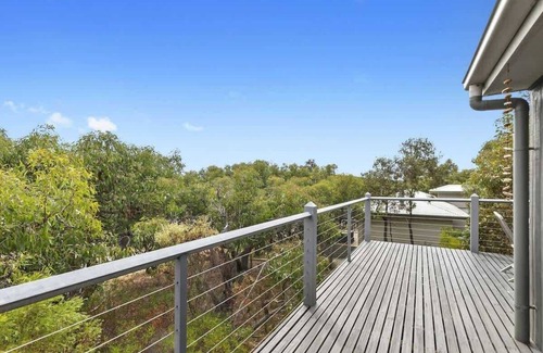 Fairhaven House | Beach Weekender I Bush Views