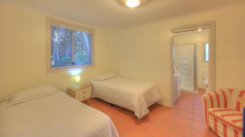 Lord Howe Island Bed & Breakfast | Beachcomber Lodge