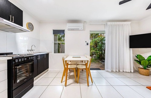Peregian Beach Apartment | Beachcomber Peregian Beach