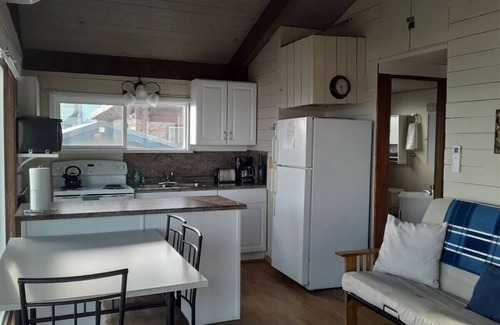 Sequim House | Beachcomber`s Cottage - On the beach in historic Dungeness