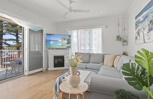 Kings Beach Apartment | Beachcomber Unit 2, 7 Dingle Ave