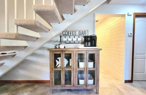 Summer Breeze Apartment | Beachen Bliss in 500 Steps! Soft Sugar Sand, Crystal Water, Private Beach Access