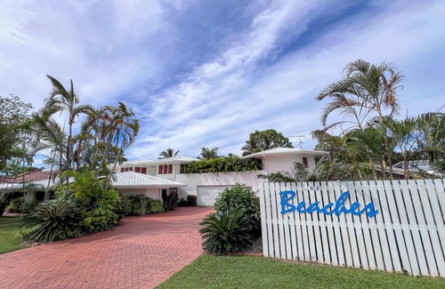 Wongaling Beach Apartment | Beaches Apt 2 Beachfront