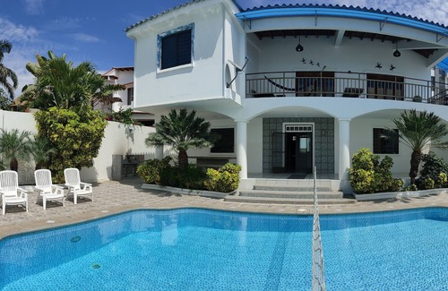 Salinas House | Beaches , pool and fun