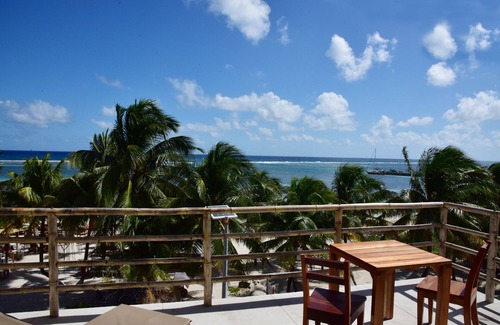 Mahahual Apartment | Beachfront 1BR Apartment w/Terrace & Beach Club