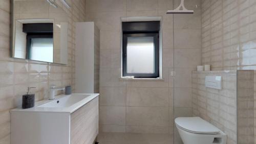Drenje Apartment | Beachfront - 2 bedrooms - 4 Guests - Barbecue