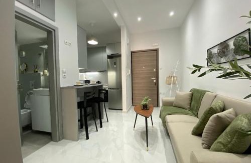 Loutraki Apartment | Beachfront 2Bedroom Flat SeaView
