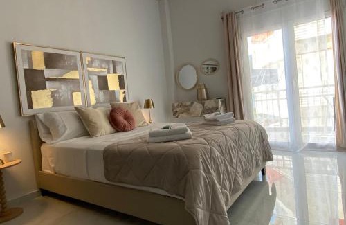 Loutraki Apartment | Beachfront 2Bedroom Flat SeaView