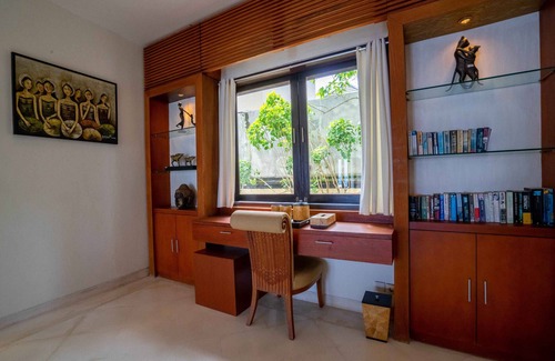 Tukad Mungga Villa | Beachfront 4BR Family Villa in Lovina Bali