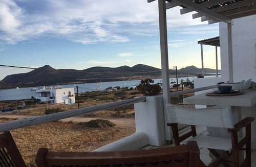 Antiparos Villa | Beachfront Antiparos Apartment | 2.