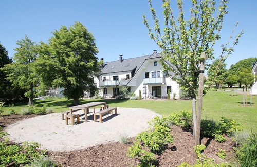 Lobbe Apartment | Beachfront apartment with terrace, use of swimming pool and sauna - Rex Rugia apartment 29-4