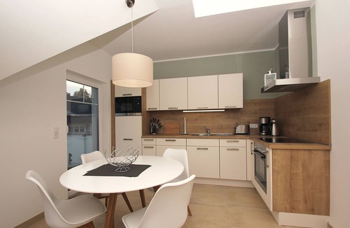 Lobbe Apartment | Beachfront apartment with balcony, use of swimming pool and sauna - Rex Rugia apartment 13-8