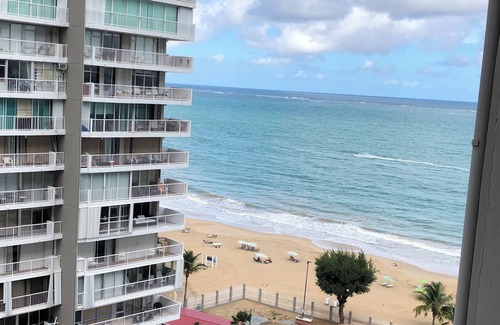 Isla Verde Apartment | Beachfront Apartment -Isla Verde- Carolina Coral Beach Apts