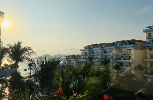 Olas Altas Apartment | BEACHFRONT APARTMENT IN MANZANILLO COLIMA MX. 428