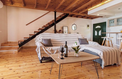 Ipsos Apartment | Beachfront Apartment in Ipsos, Corfu – Stunning Seaviews, Steps from the Sand