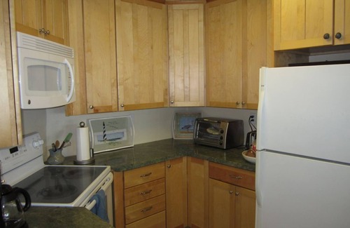 South Oceanside Condo | Beachfront - Awesome Ocean Views - 2 weeks or longer and save!