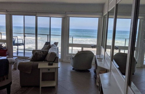 South Oceanside Condo | Beachfront - Awesome Ocean Views - 2 weeks or longer and save!