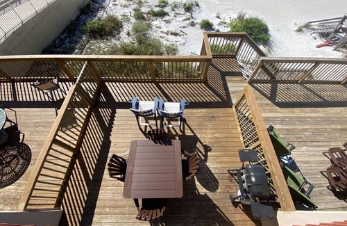 Lower Grand Lagoon House | Beachfront! Close to Schooners and St. Andrews St Park. Park at front door! 8PPL