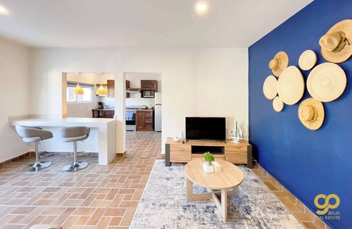 El Centenario House | Beachfront Compound | Pool | BBQ | Best for Groups